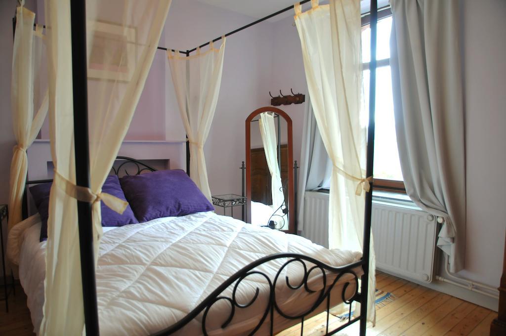 Gite Stone Lodge Bourcy Ruang foto
